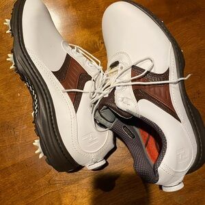 New Foot Joy Men’s golf shoes
